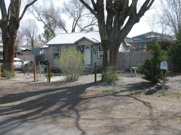 773 SW 2nd St, Madras, OR 97741
