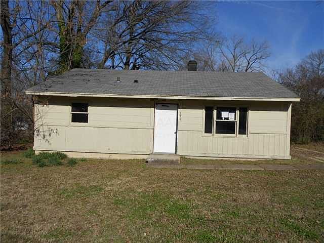 1st image of 834 Carrolton Ave