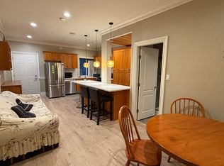 7000 Burris St, Burnaby, BC V5E 1Z1