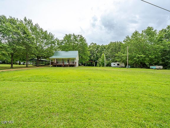 3rd image of 635 Dorothy Ann Ln
