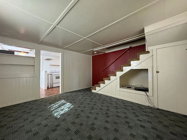 133 Stover Rd — Photo 10