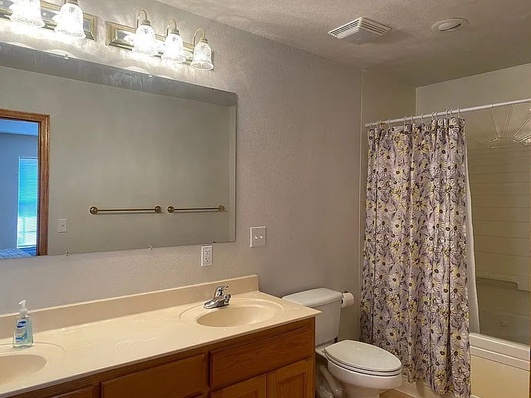 3536 W Meadows Dr — Photo 14
