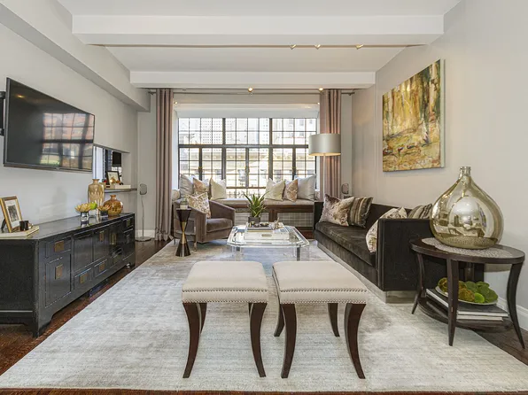 230 East 50th Street image 1 of 17