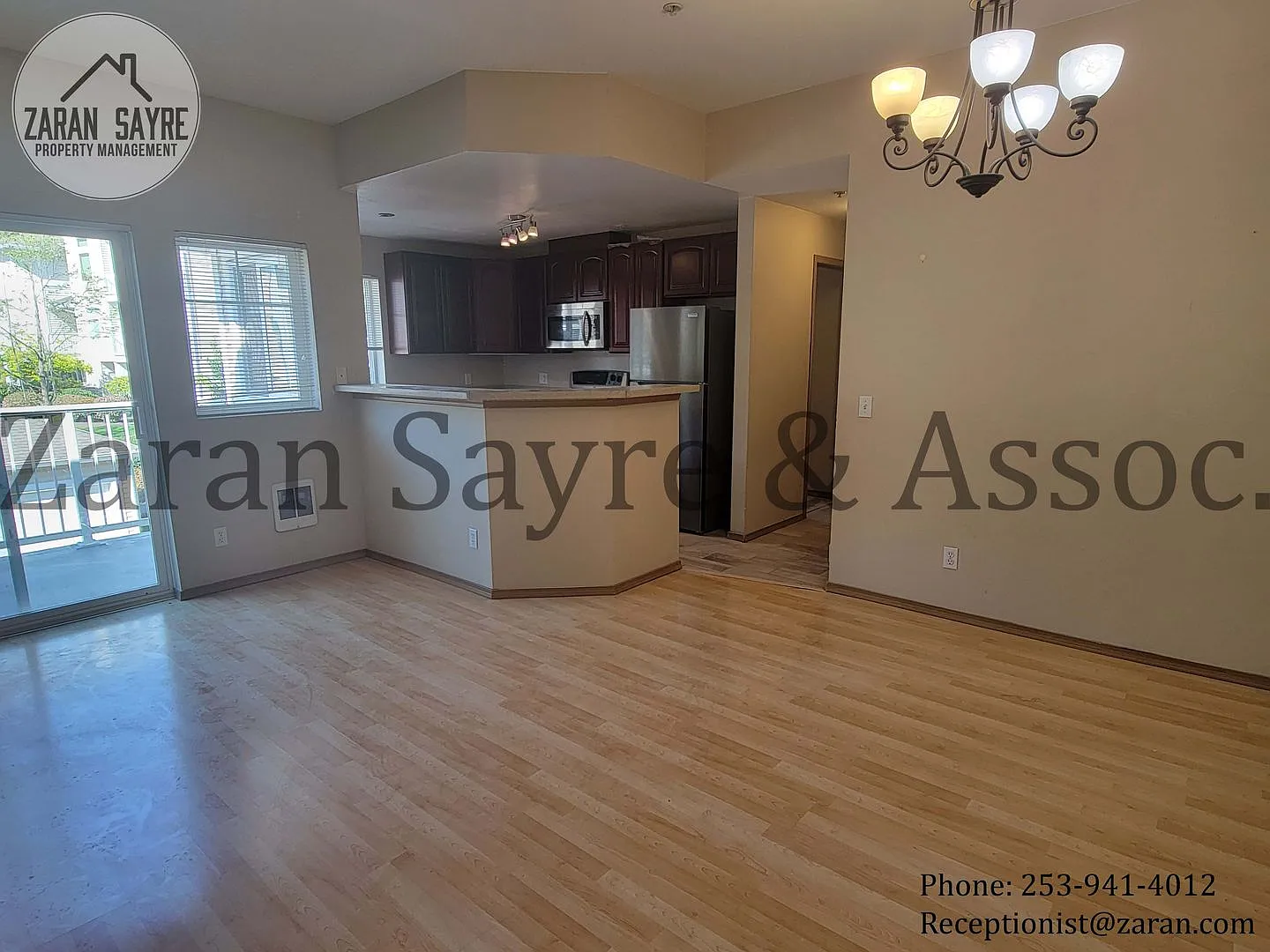 262 - Kent 2 Bedroom Condo! — Photo 4