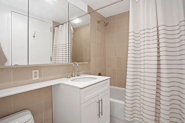 Sold by Douglas Elliman | media 8