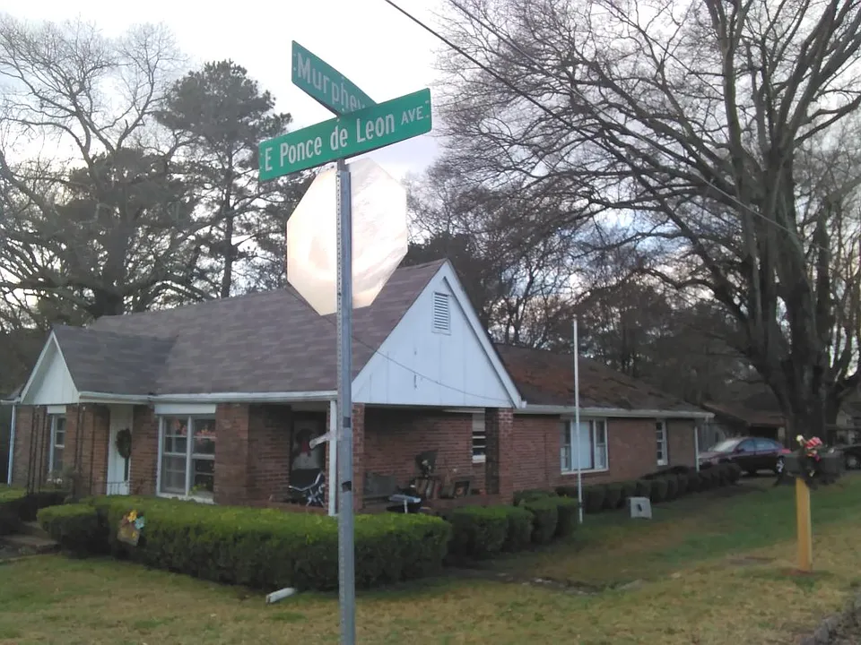 3530 E Ponce De Leon Ave