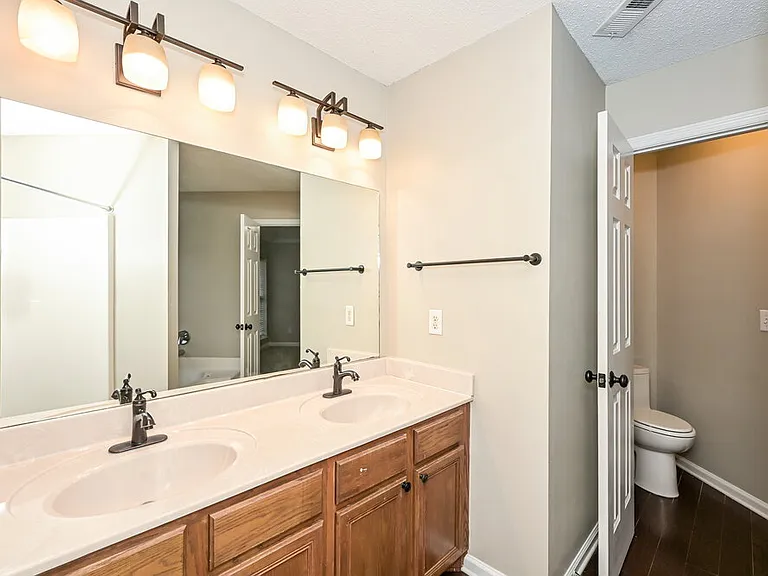 2204 Joann Dr — Photo 14