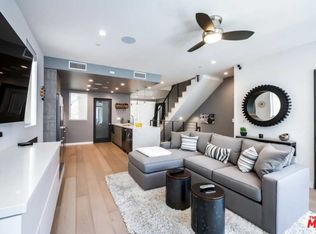 7195 W Formosa Fusion Ct, Los Angeles, CA 90046