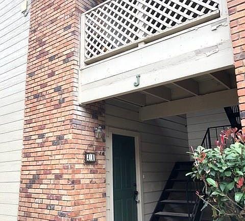2nd image of 421 W San Antonio St