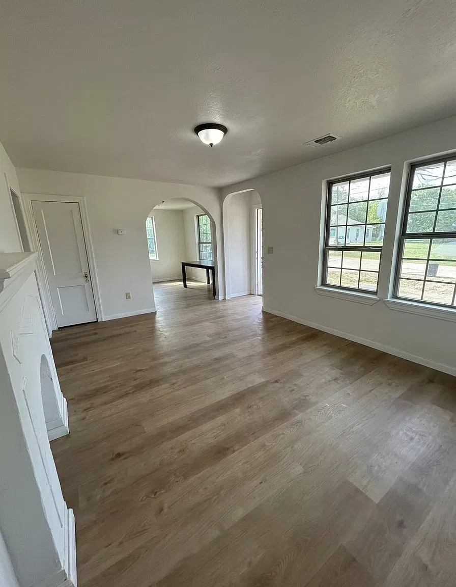 2 bed, 852 sqft, $1,300 — Photo 4