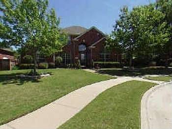 1st image of 130 Castlebury Ct