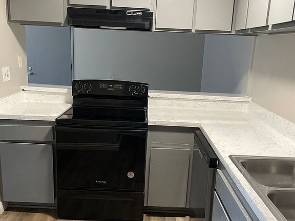 5th image of 1275 E Date St APT 501