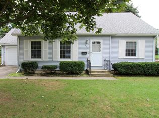 908 Meadow Dr, Battle Creek, MI 49015