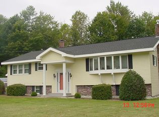 210 Mount Moosilauke Hwy, Haverhill, NH 03765