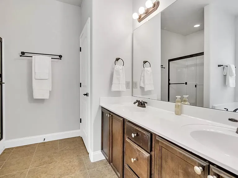 101 Beaumont Creek Ln — Photo 19