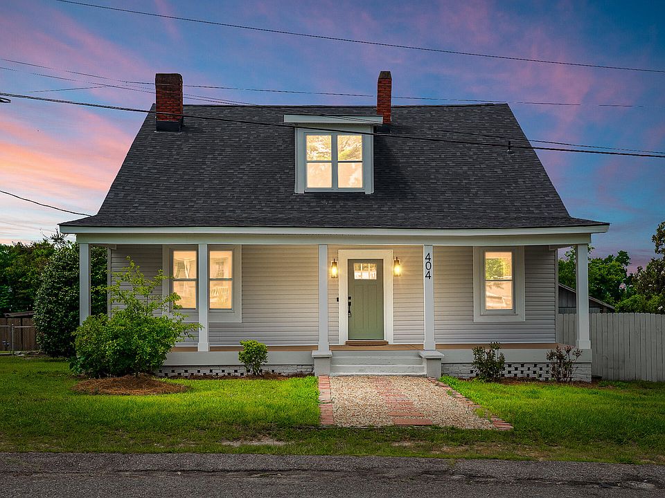 1st image of 404 W Forest Ave