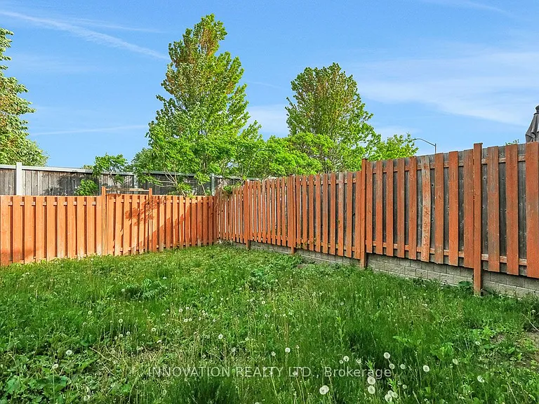 812 Fletcher Cir — Photo 39
