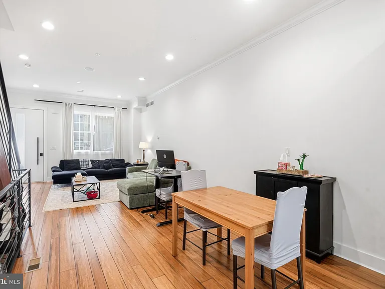 2604 Reed St — Photo 35