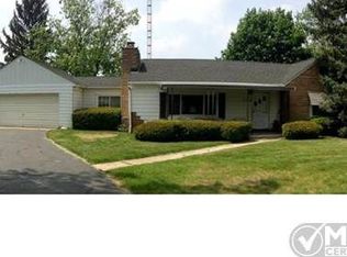 120 Chilson Rd, Howell, MI 48843