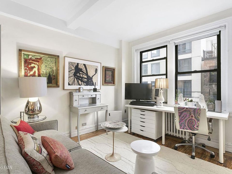 1st image of 457 W 57th St #611