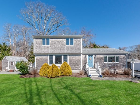 26 Mattakiset Rd