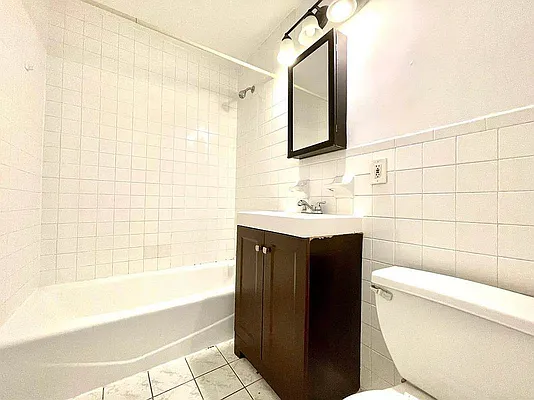 Rented by Metropolitan Property Group | media 27