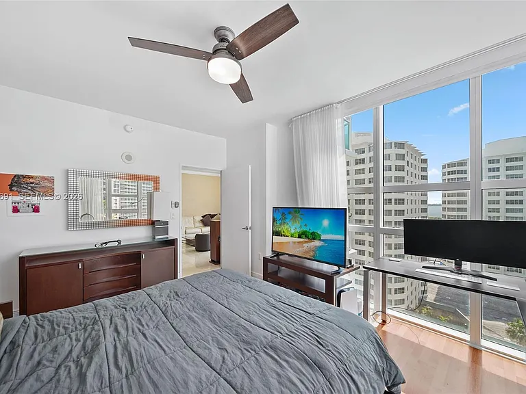 950 Brickell Bay Dr #1211 — Photo 10