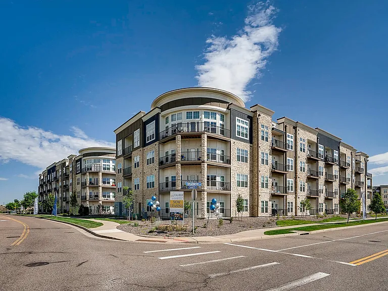 Caliber at Cornerstar | Aurora, CO Apartments