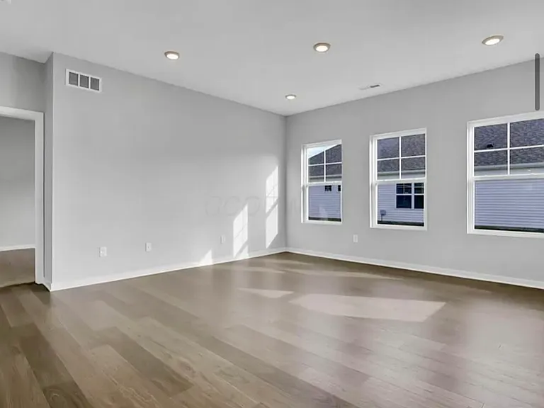 475 Ashley Dr — Photo 12