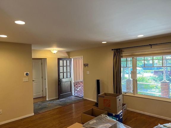 2nd image of 2040 Mills Ave