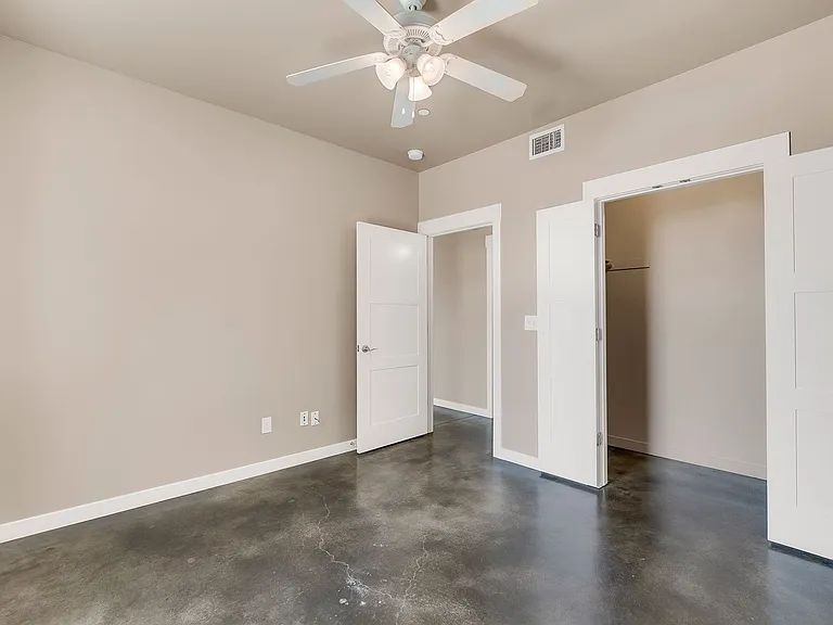 2215 Hutchinson St #101 — Photo 9
