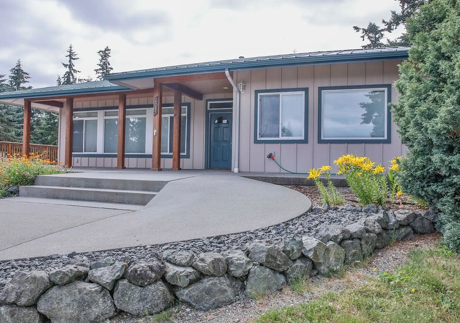 Rural Living, Pet-Friendly Home Just 20 Minutes from NAS Whidbey! — Photo 2
