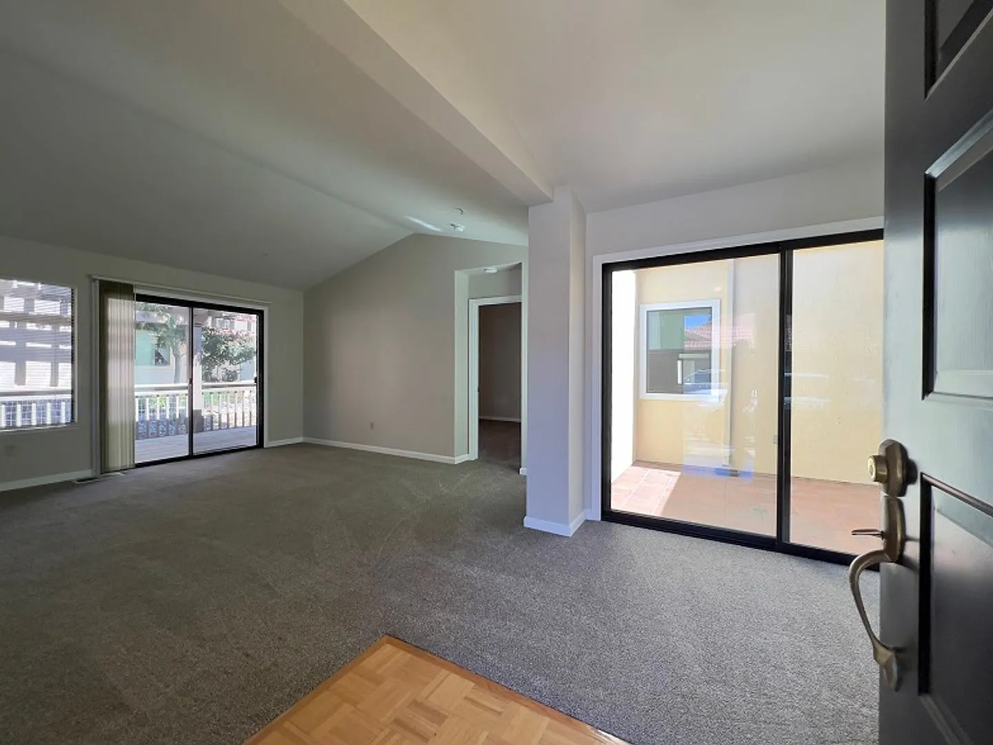 Peaceful Creekside Condo in Napa's Gated Fountain Grove Community — Photo 4