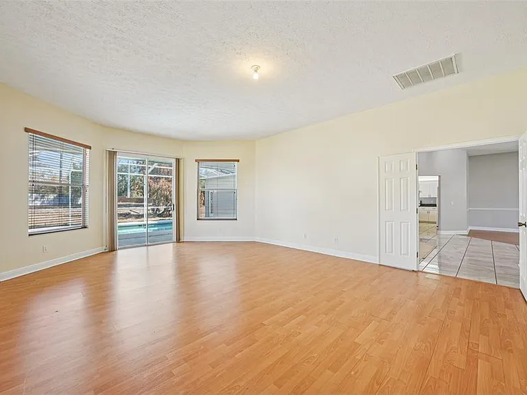 918 Academy Dr — Photo 49