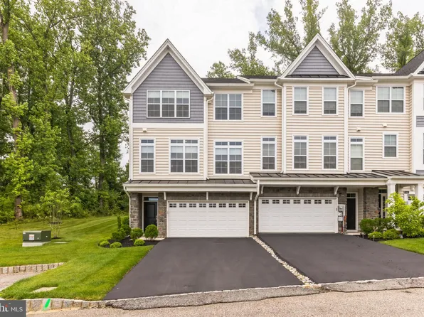 2066 Julia Dr, Conshohocken, PA 19428