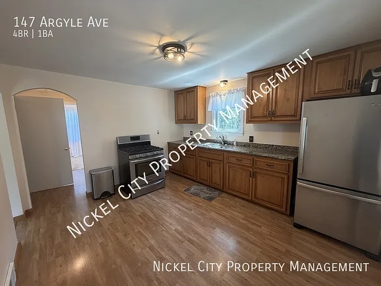 147 Argyle Ave — Photo 3