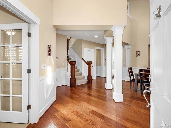 3rd image of 1478 26th Ave NE
