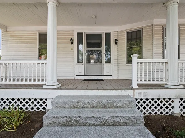 366 Cabot St, Beverly, MA 01915