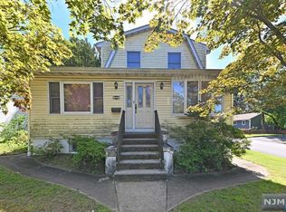 465 Washington Ave, Township Of Washington, NJ 07676