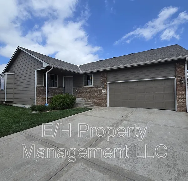 5903 N Millsboro St — Photo 1