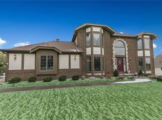 7555 Andover Ln, North Royalton, OH