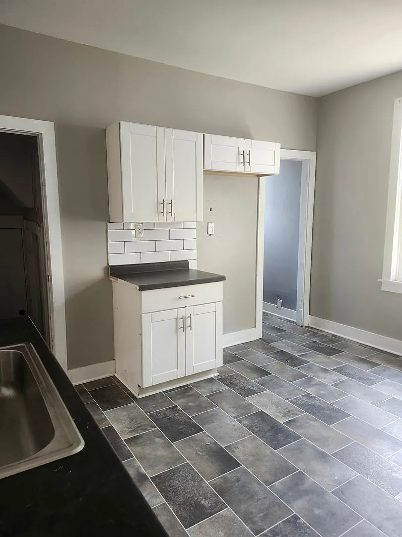 Spacious 3BR Single-Family Home with Large Living Room Only $1,425/Month! — Photo 1
