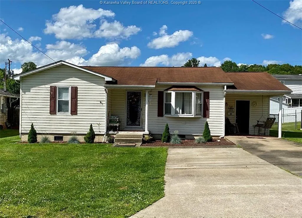 370 3rd Ave photo 1