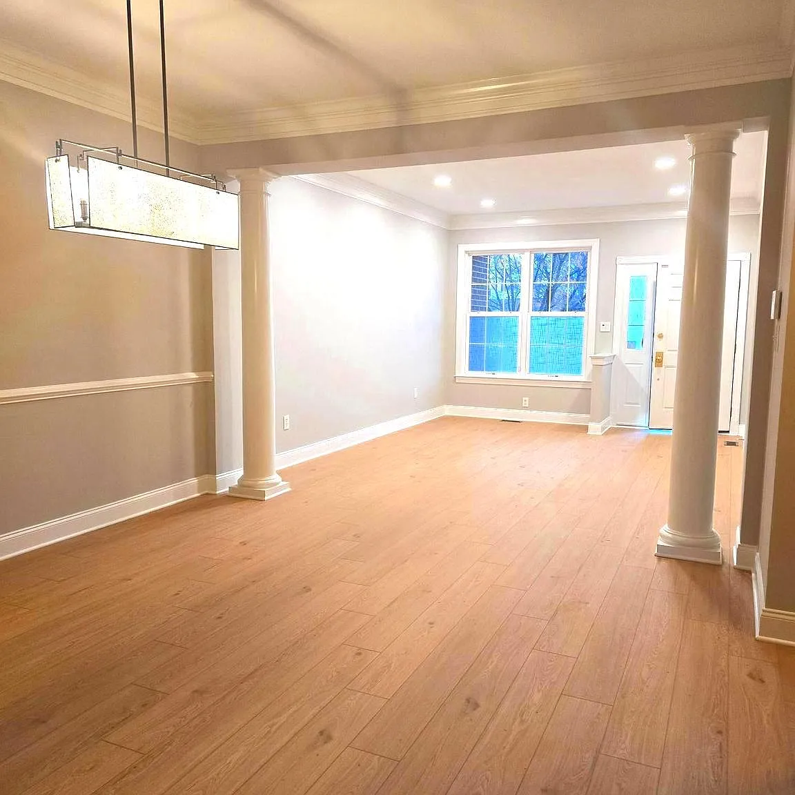 3 bed, 4.0 bath, 3082 sqft, $3,700 — Photo 4