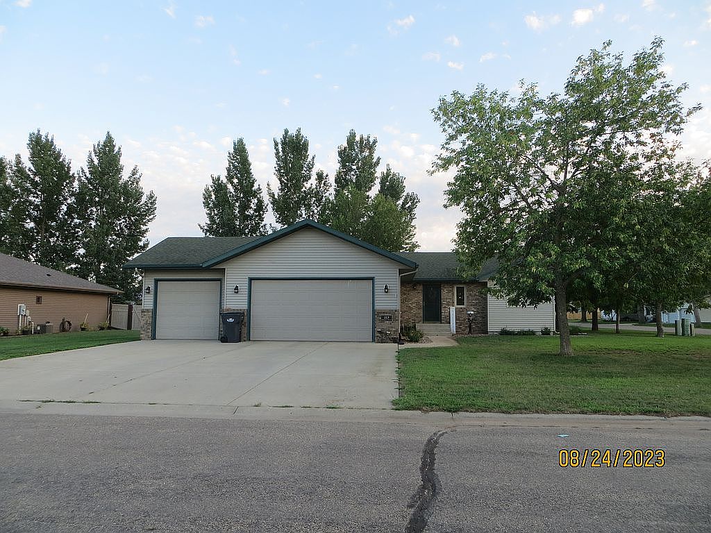 113 Dakota Dr, Hankinson, ND 58041 Zillow