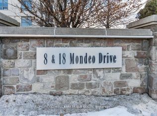 18 Mondeo Dr #736, Toronto, ON M1P 5C8