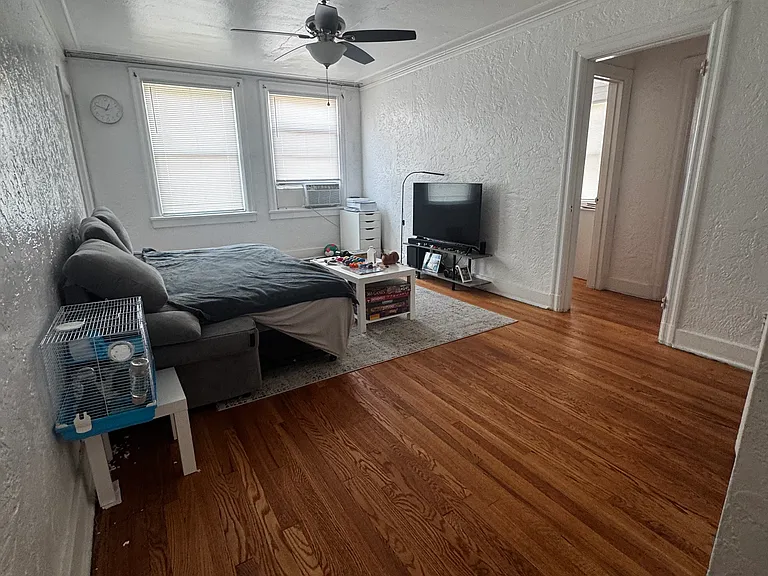 2145 Wightman St — Photo 9