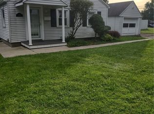 12 Ferro Ave, New Hartford, NY 13413