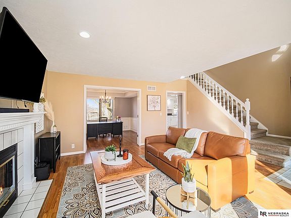 3rd image of 4610 Browning Ct