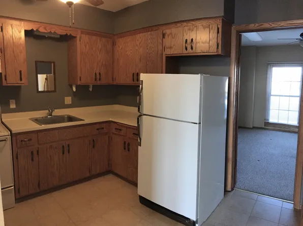 W156N11355 Pilgrim Rd #2, Germantown, WI 53022